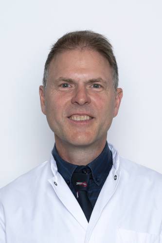 dr. C.W. van Haselen